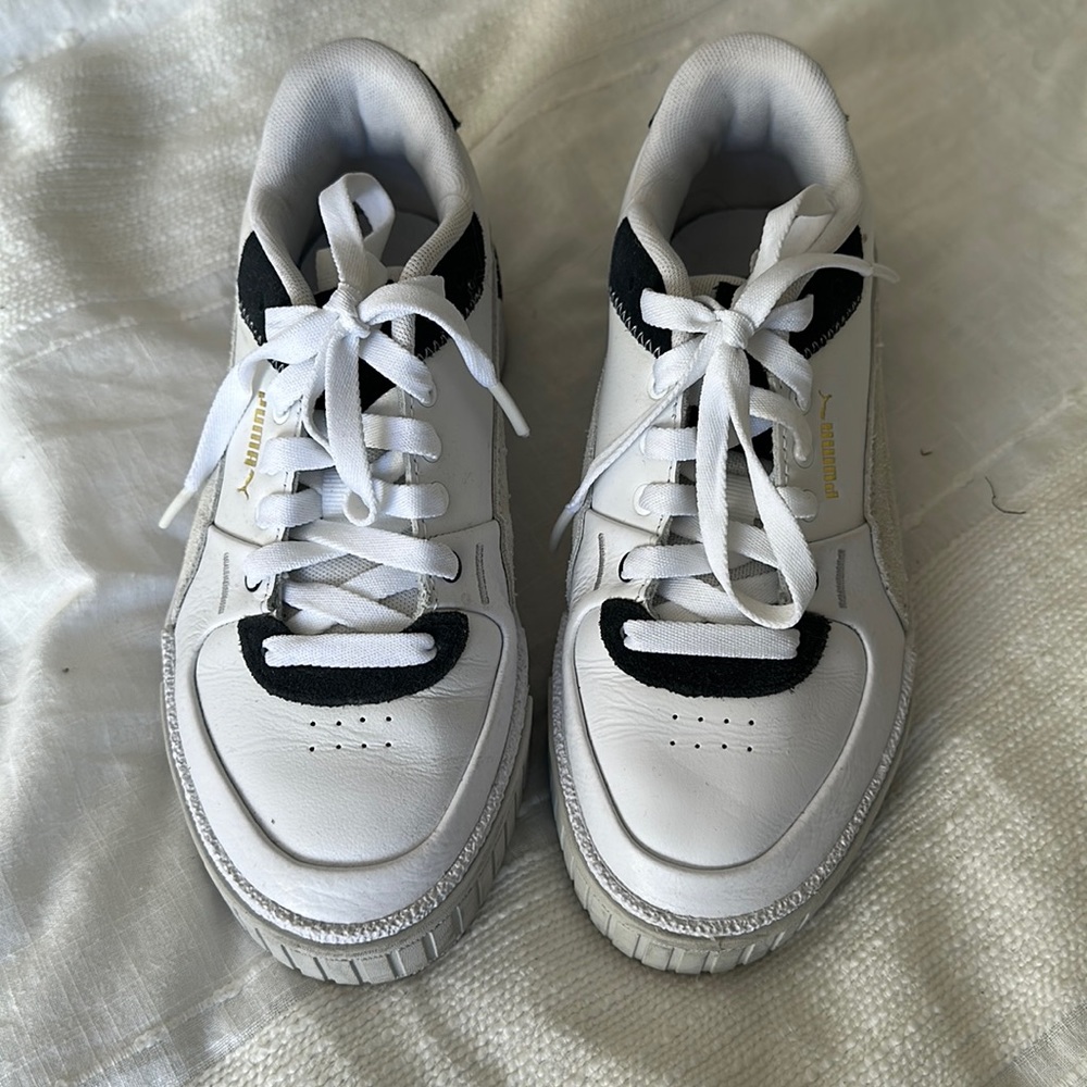Puma Cali Dream Platform Sneakers - White and Black Great Condition Women US 6